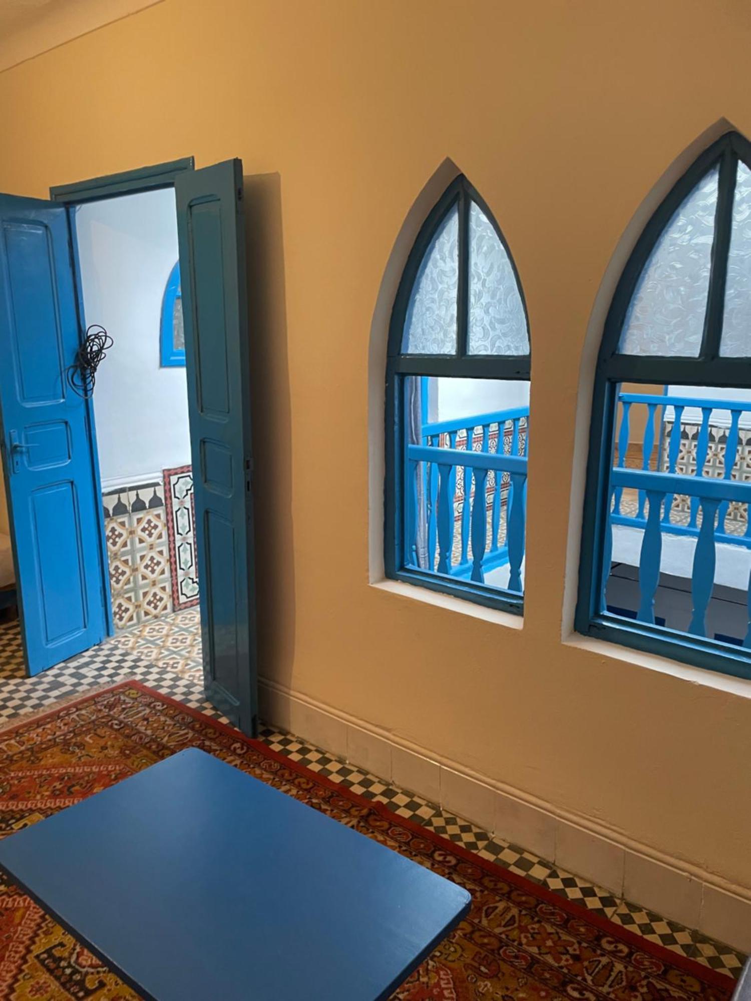 Blue Riad Safi Luaran gambar
