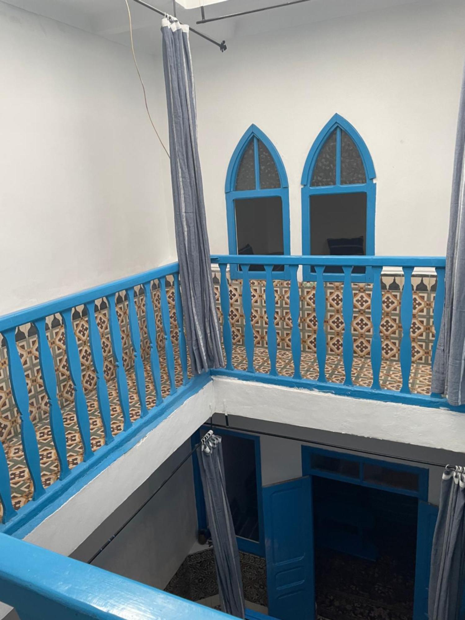 Blue Riad Safi Luaran gambar