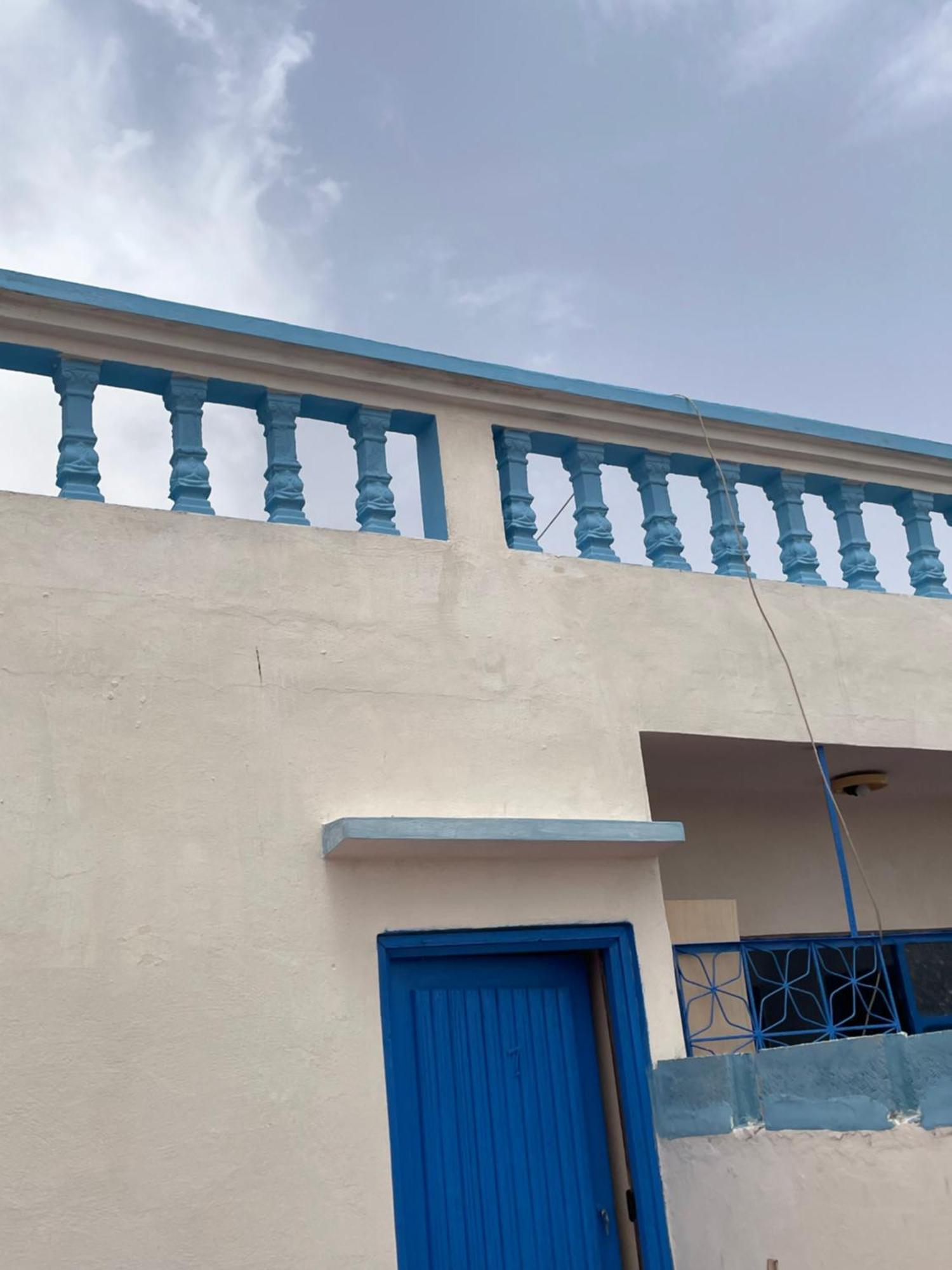 Blue Riad Safi Luaran gambar