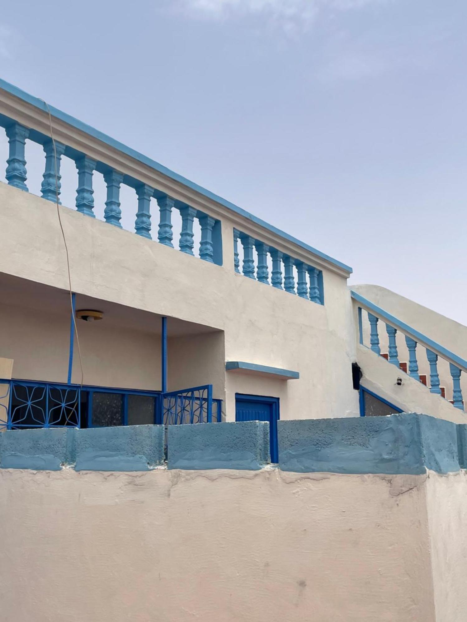 Blue Riad Safi Luaran gambar