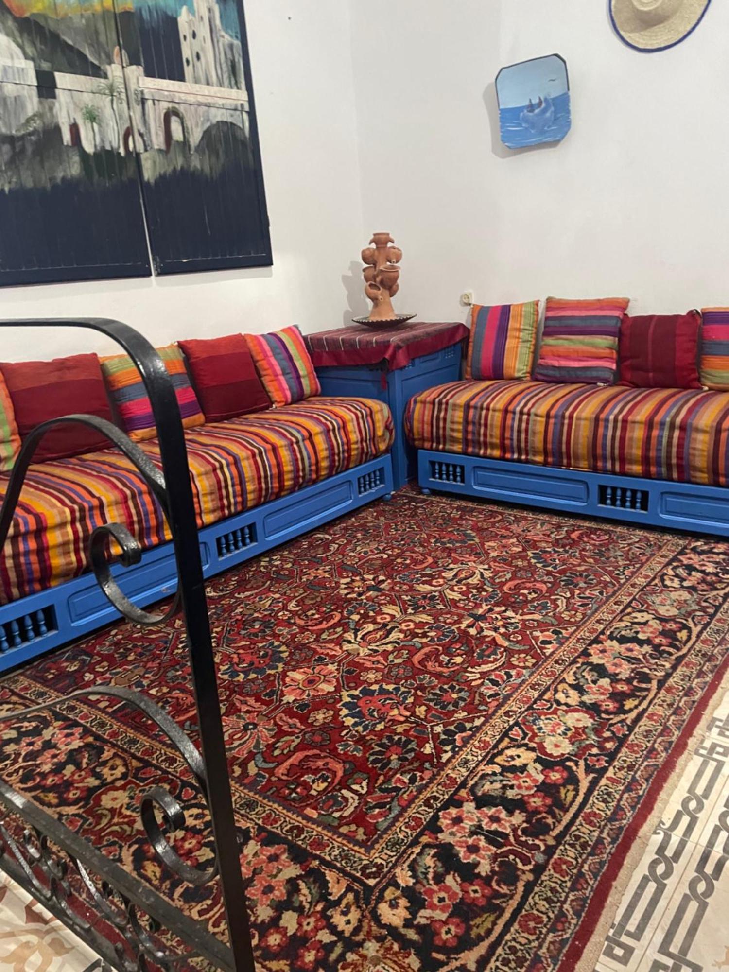 Blue Riad Safi Luaran gambar