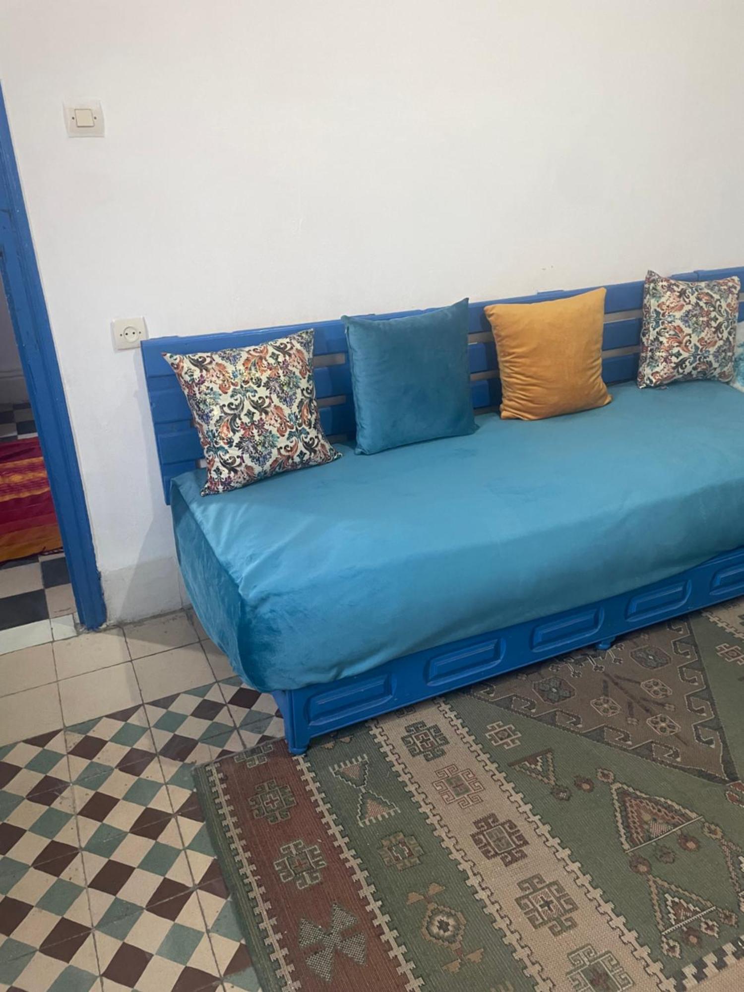 Blue Riad Safi Luaran gambar