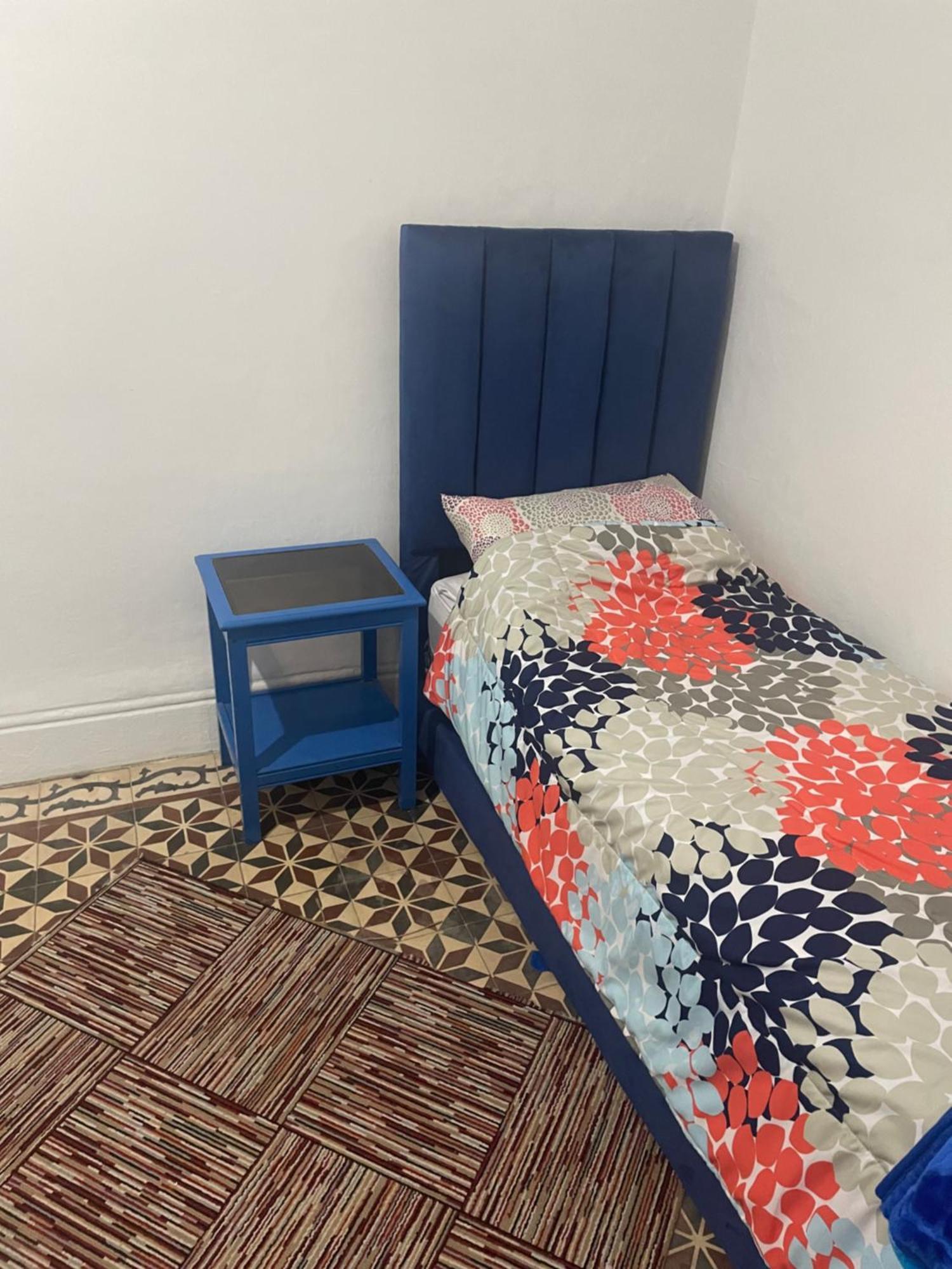 Blue Riad Safi Luaran gambar