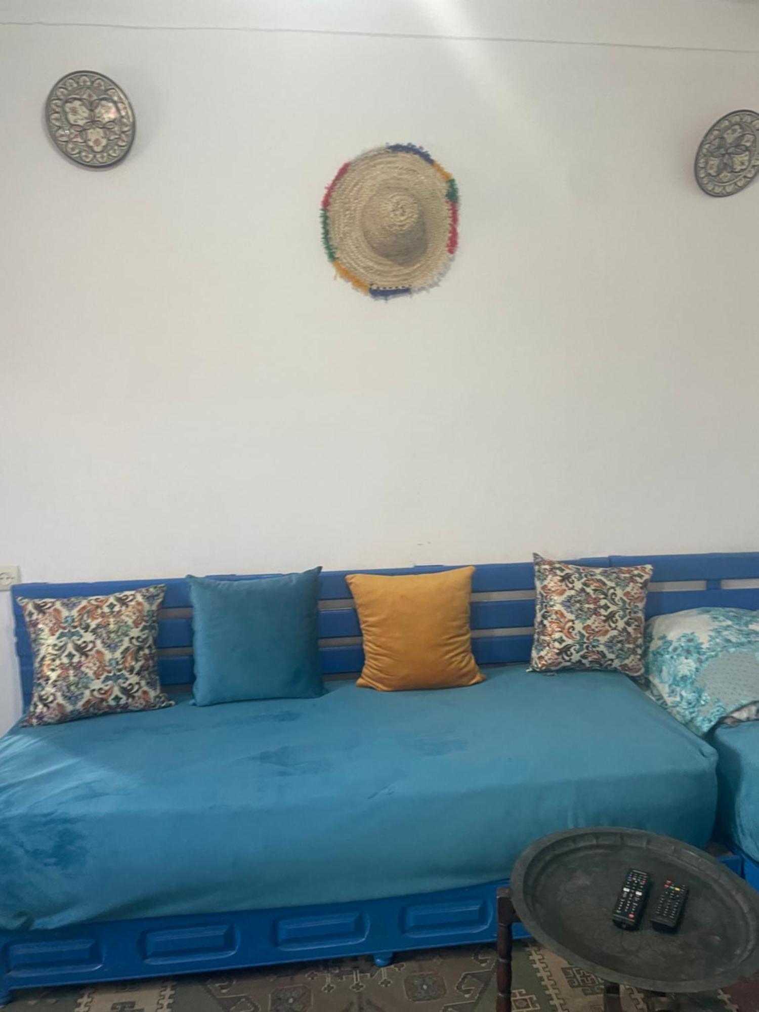 Blue Riad Safi Luaran gambar