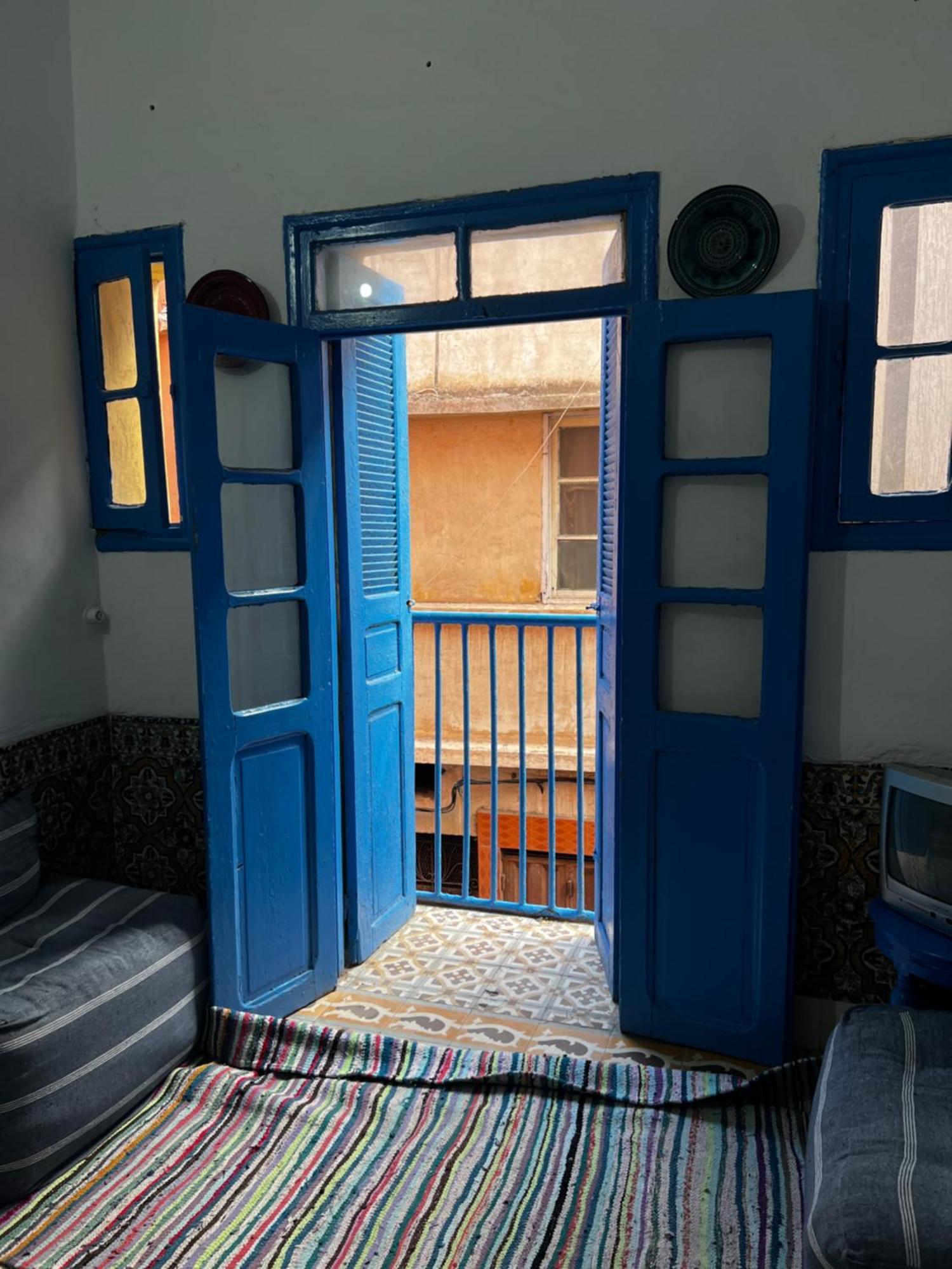 Blue Riad Safi Luaran gambar