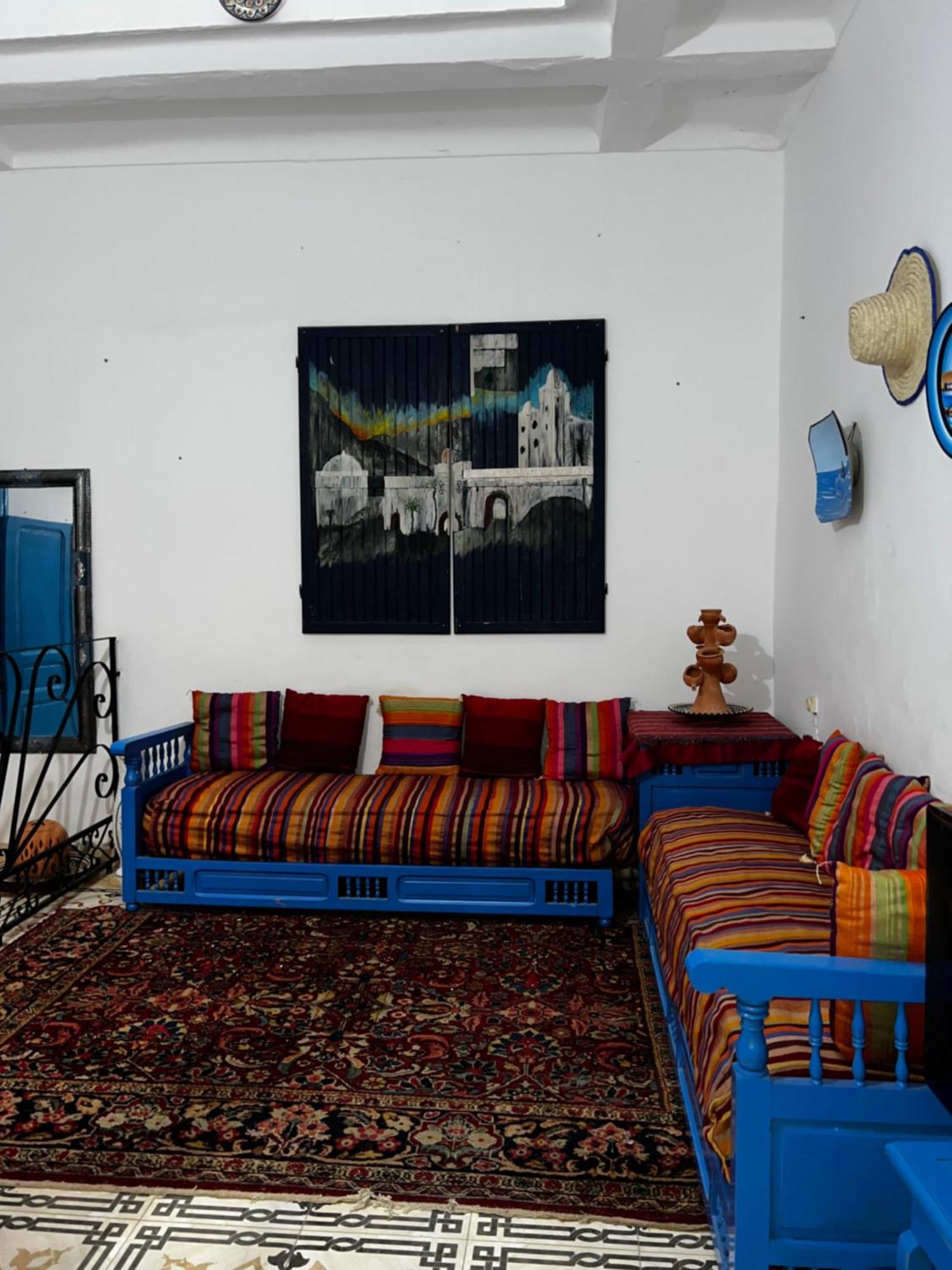 Blue Riad Safi Luaran gambar